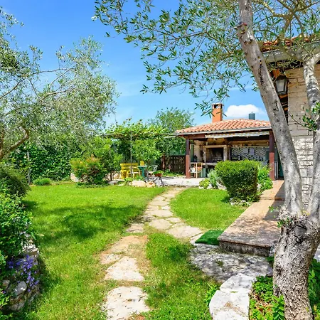 Appartamento Pina - Pzn317 By Interhome Tinjan