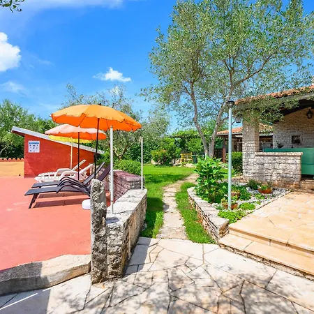 Pina - Pzn317 By Interhome *
