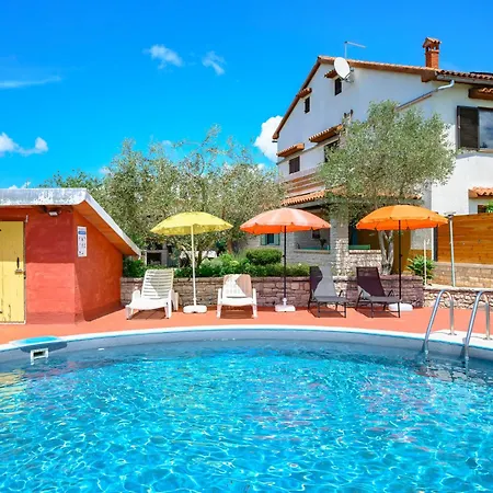 Pina By Interhome Apartmán *