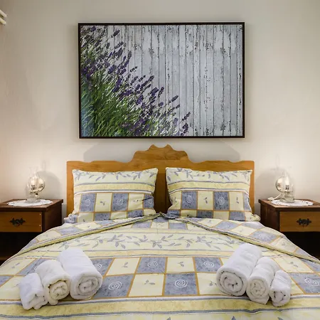 Apartmán Pina By Interhome Tinjan