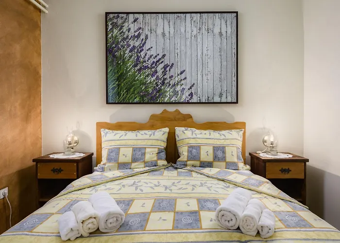 Lejlighed Pina By Interhome Tinjan