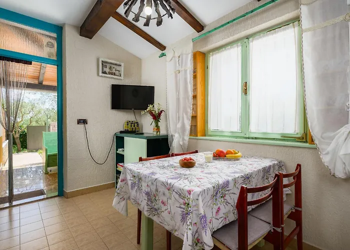 Lejlighed Pina By Interhome *